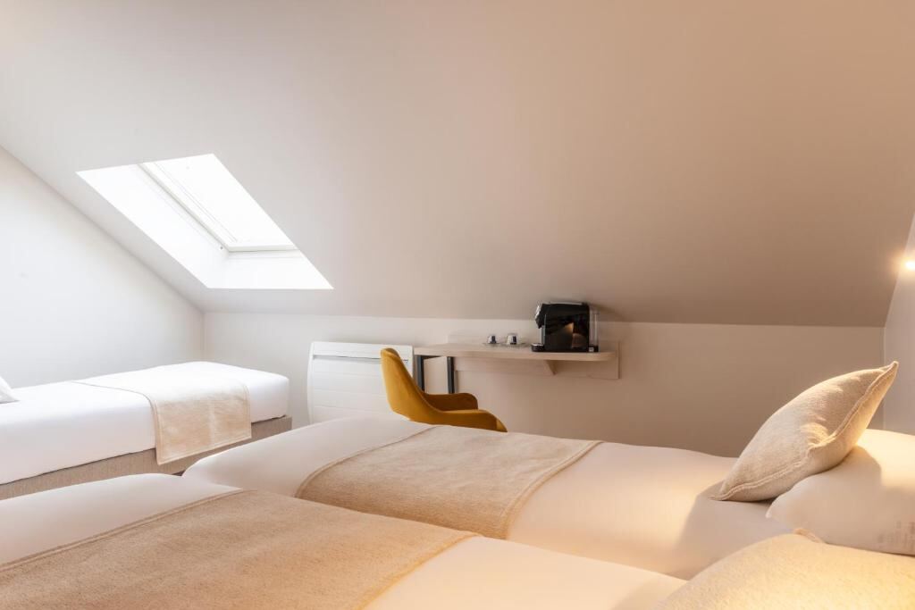 Elegance Triple room